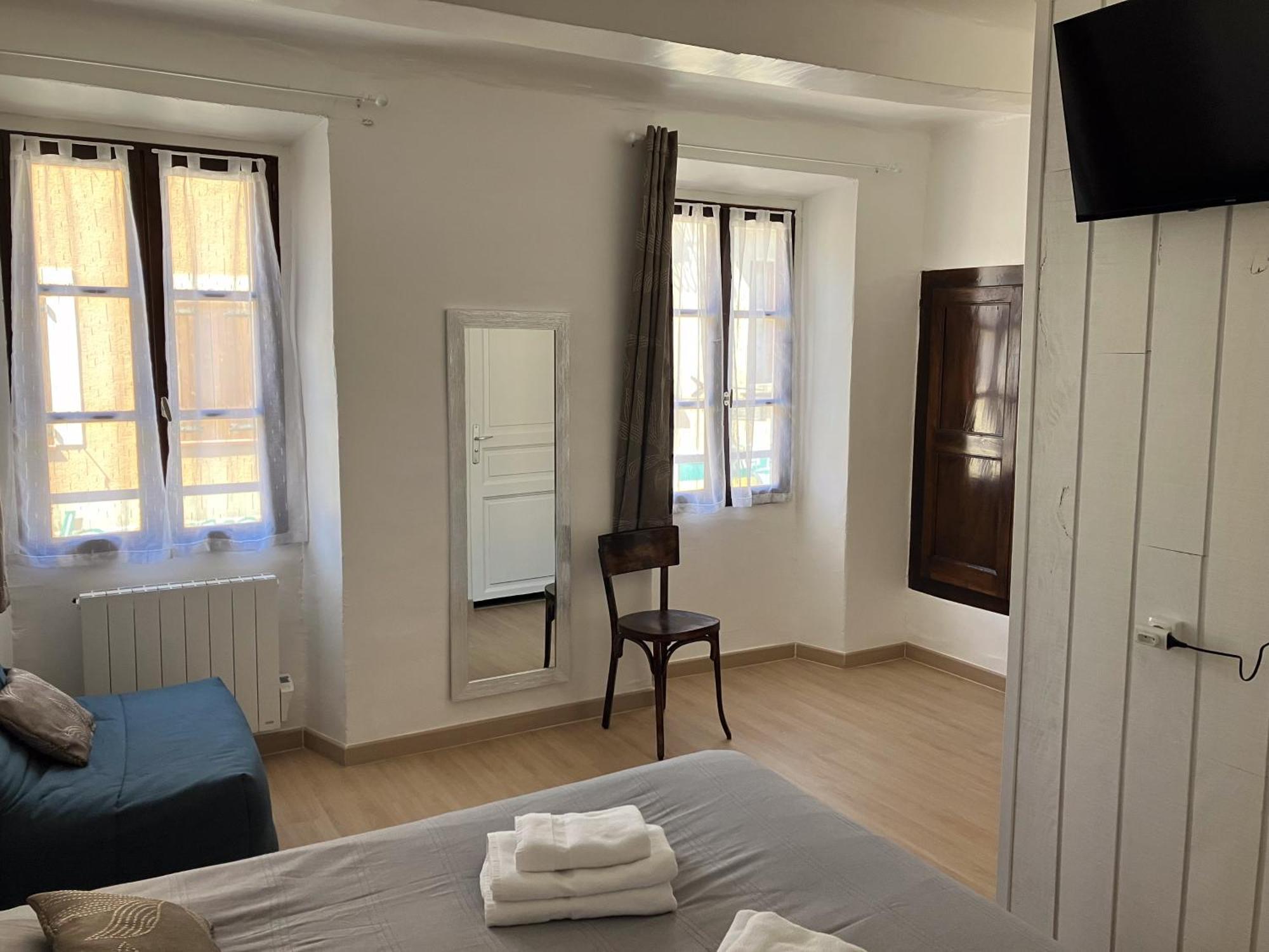 La Maison Des Hotes La Motte-du-Caire Экстерьер фото